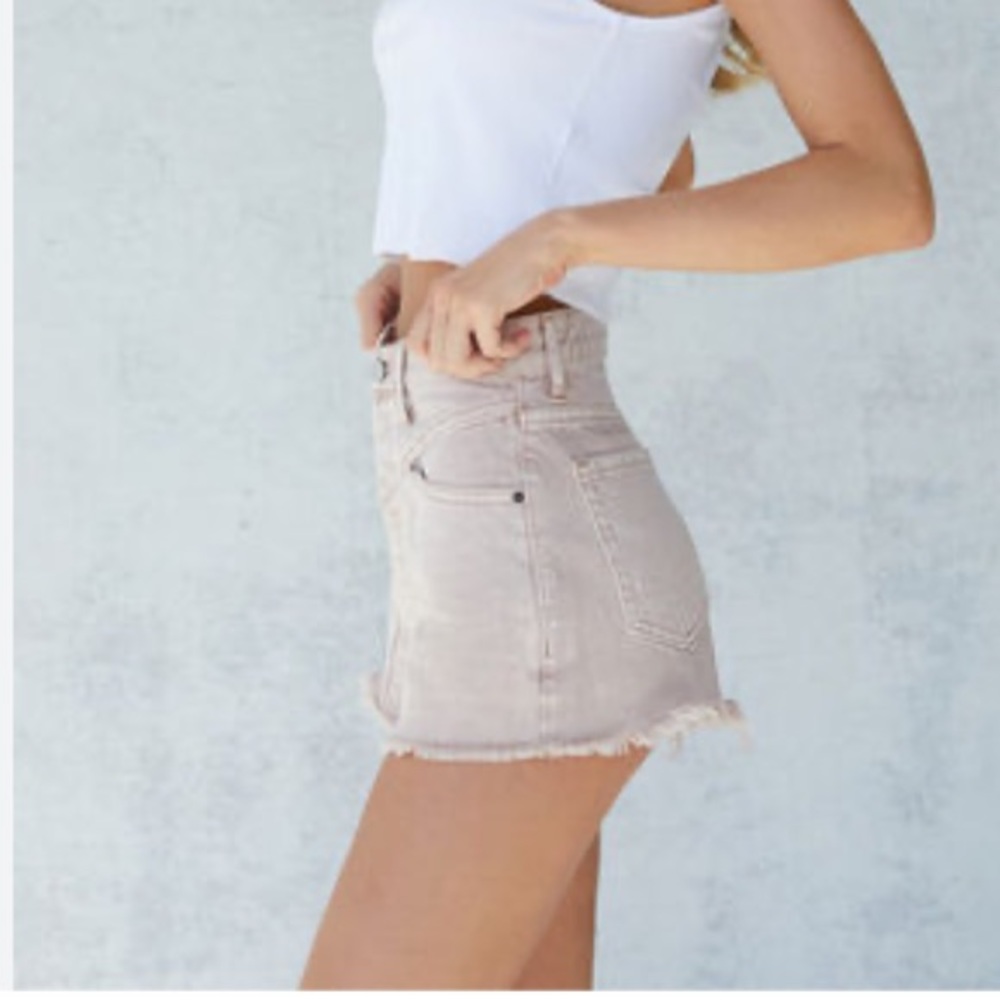 PacSun Ultra High Rise Short. Size 25